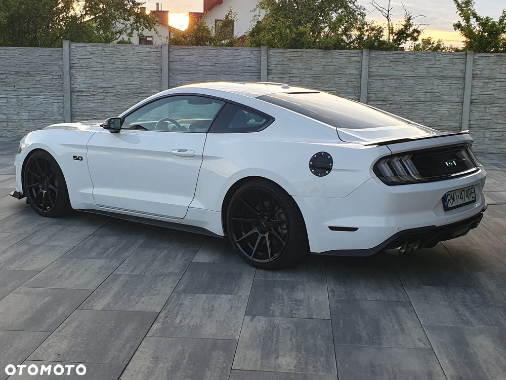 Ford Mustang - 37
