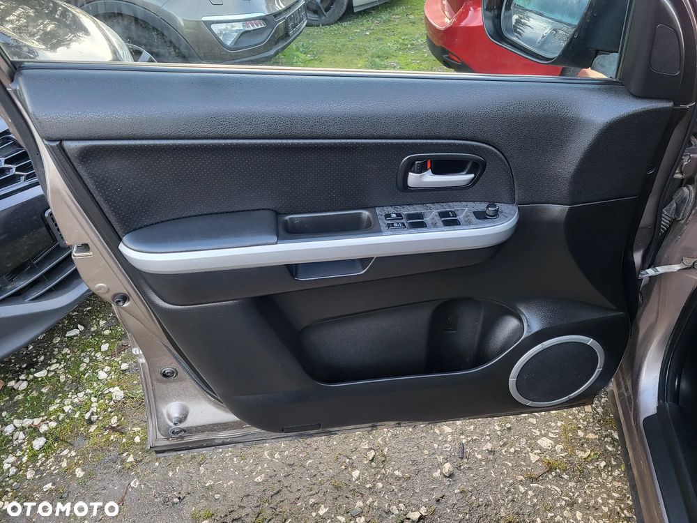 Suzuki Grand Vitara 1.9 DDiS X30 - 12