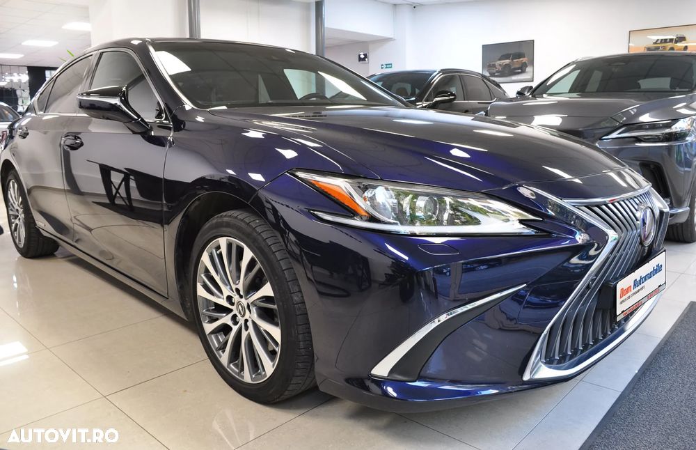 Lexus Seria ES 300h 2.5 TNGA HV 25H- 4X2 CVT Luxury Tech - 2