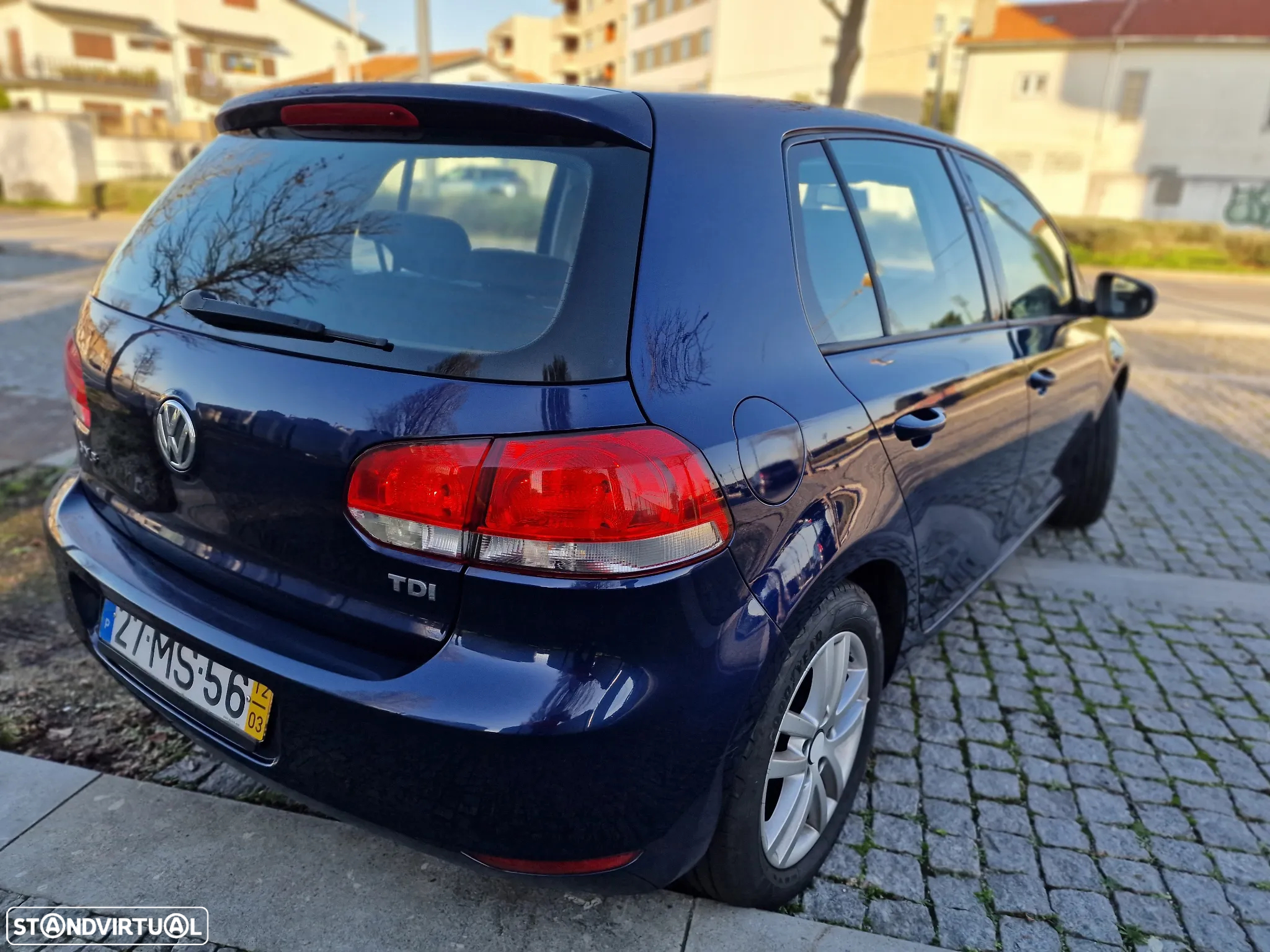 VW Golf 1.6 TDi Confortline - 8