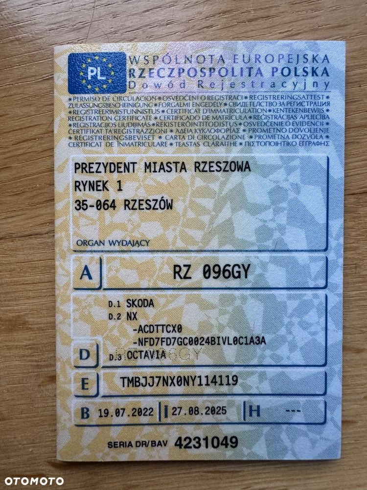 Skoda Octavia 2.0 TDI DSG Selection Plus - 25