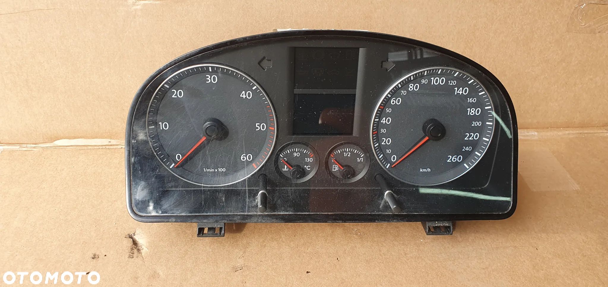 Licznik zegary oryginał VW Touran 1.9 TDI 1T0920860G - 1