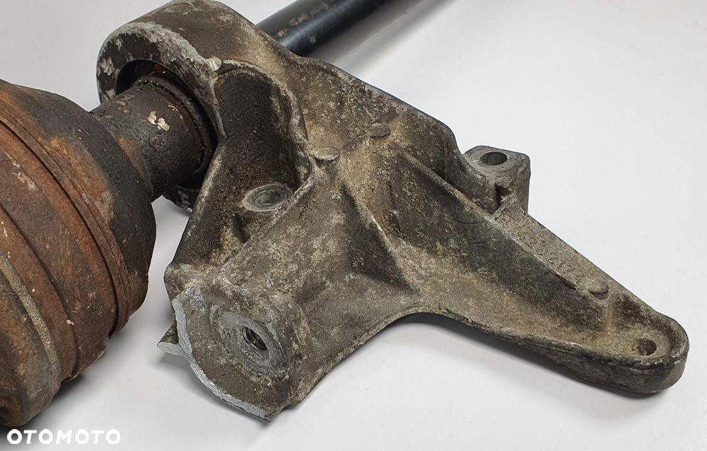 PÓŁOŚ PRAWA PRAWY PRZÓD SAAB 900 II 2.3 - 2