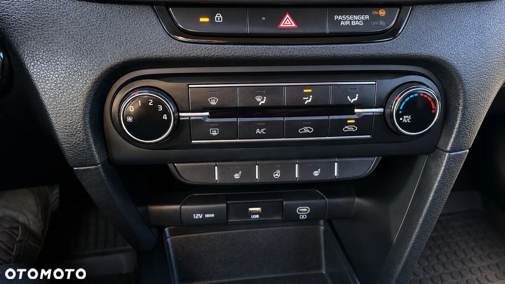 Kia Ceed 1.5 T-GDI Business Line Plus - 10