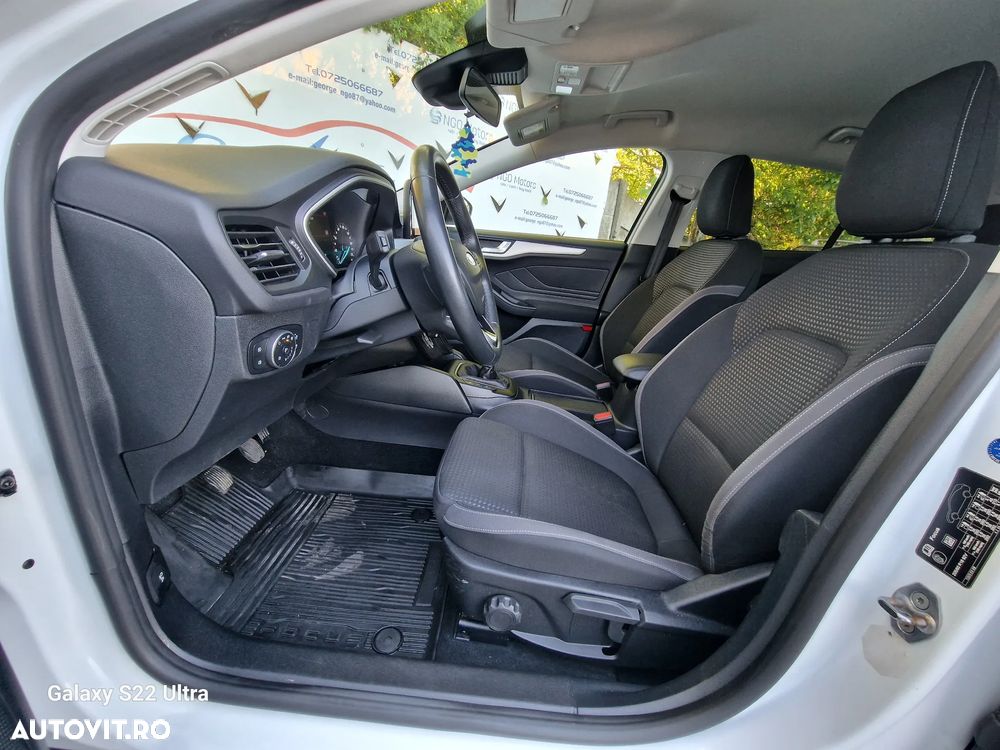Ford Focus 2.0 EcoBlue Active Business - 22