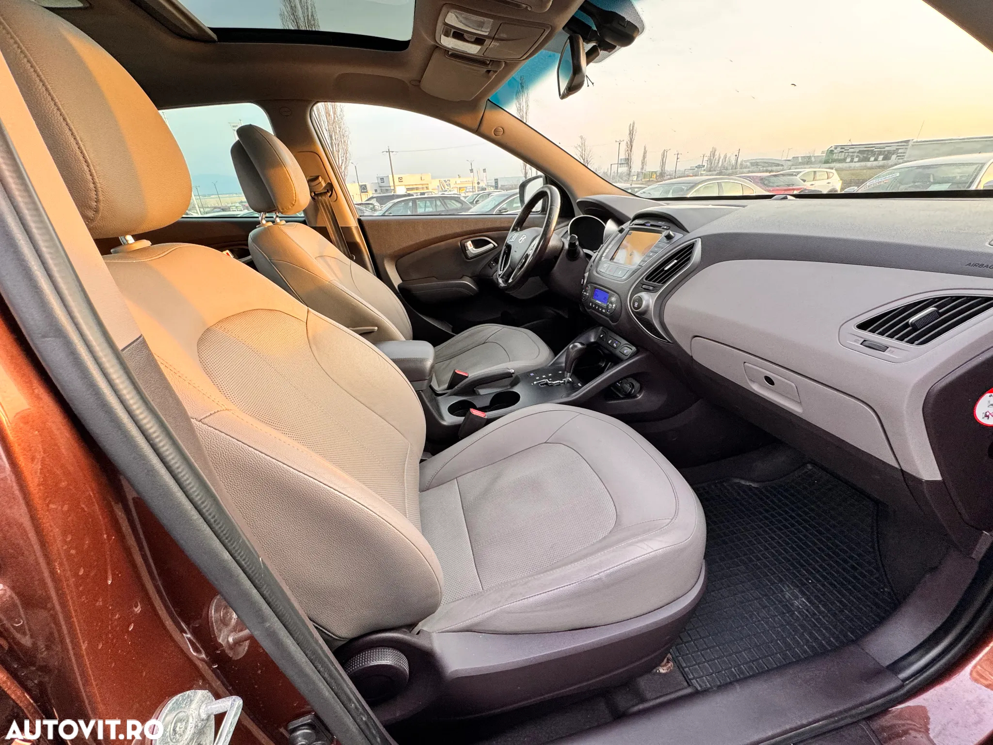 Hyundai ix35 2.0 CRDI 4WD Automatik Luxury - 24