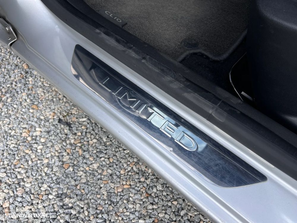 Renault Clio 0.9 TCe Limited - 11