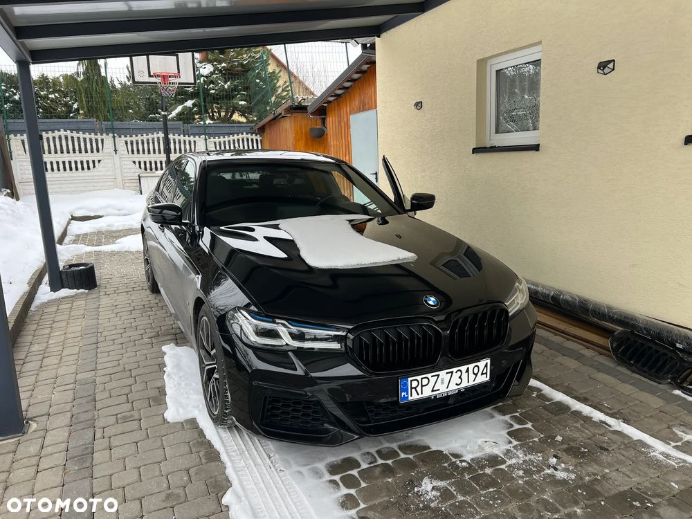 BMW Seria 5 540i xDrive mHEV M Sport sport - 2