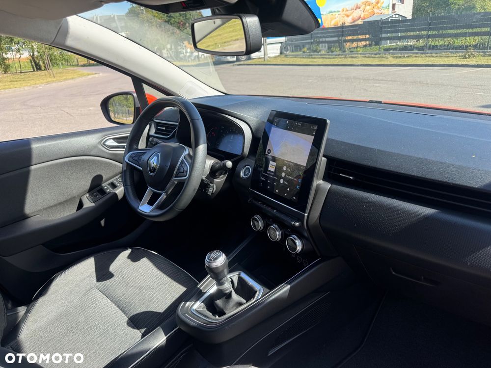Renault Clio TCe 90 EVOLUTION - 12