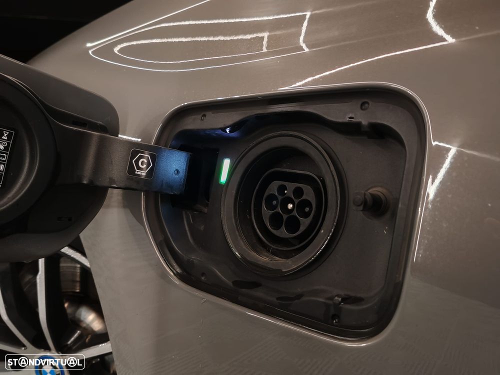 BMW 520 e Pack M - 21