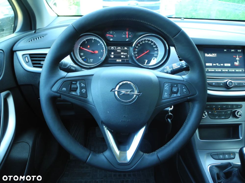 Opel Astra - 8