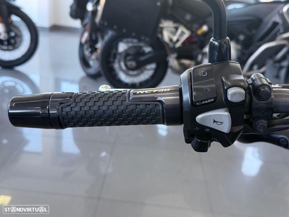 Honda NC750S - 6