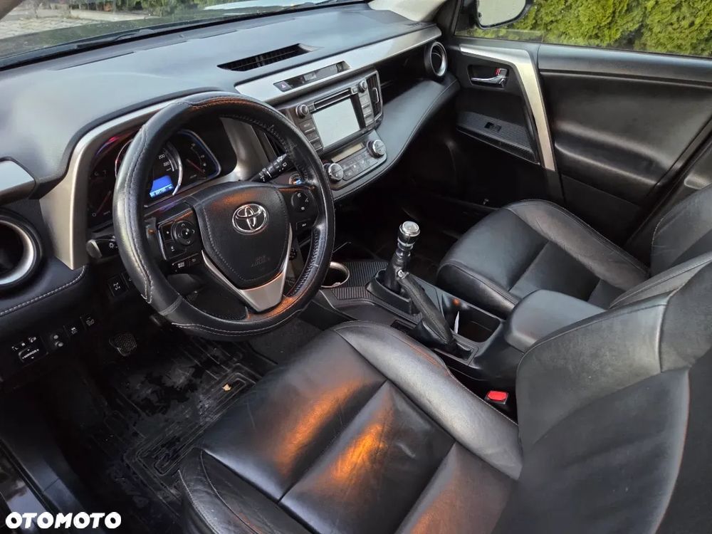 Toyota RAV4 2.0 D-4D Premium - 12