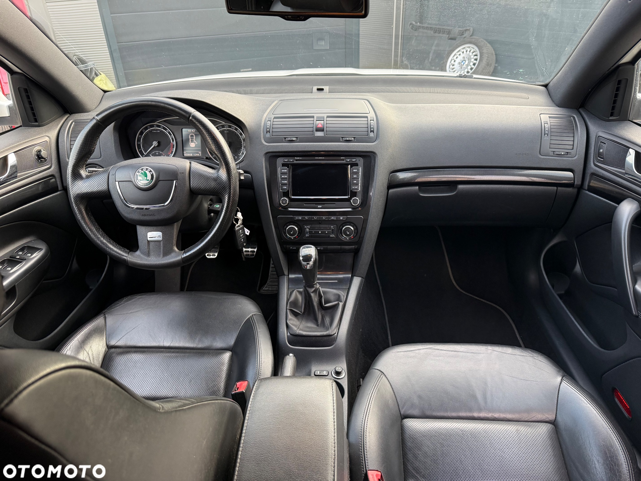 Skoda Octavia Combi 2.0 TDI DPF RS - 18