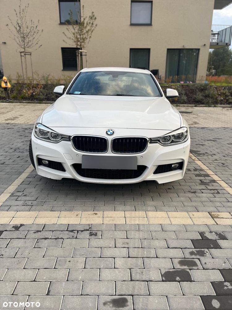BMW Seria 3 318i M Sport - 5