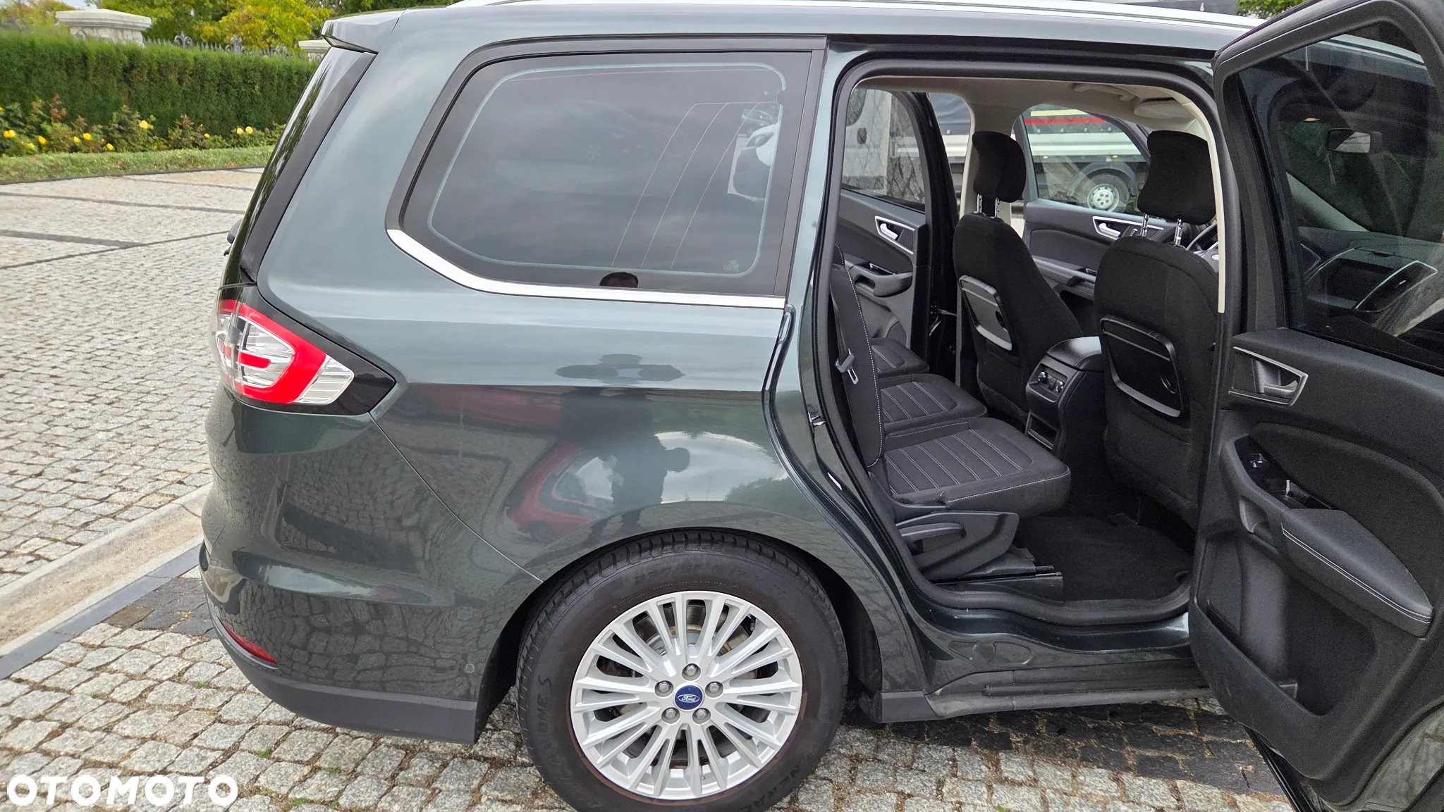 Ford Galaxy 2.0 TDCi Titanium - 37