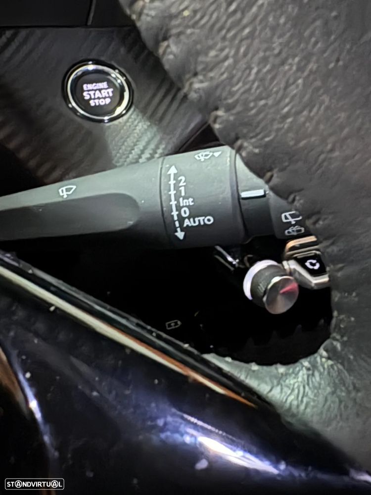 Peugeot 2008 PureTech 130 Allure Pack - 26