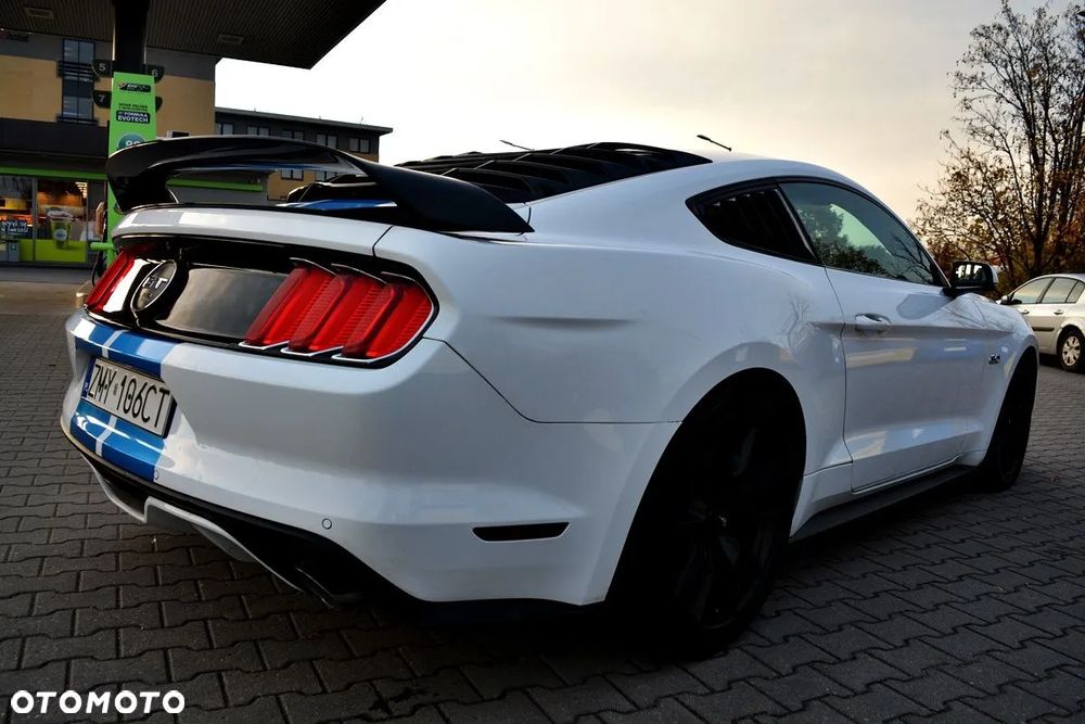 Ford Mustang 5.0 V8 Black Edition - 24