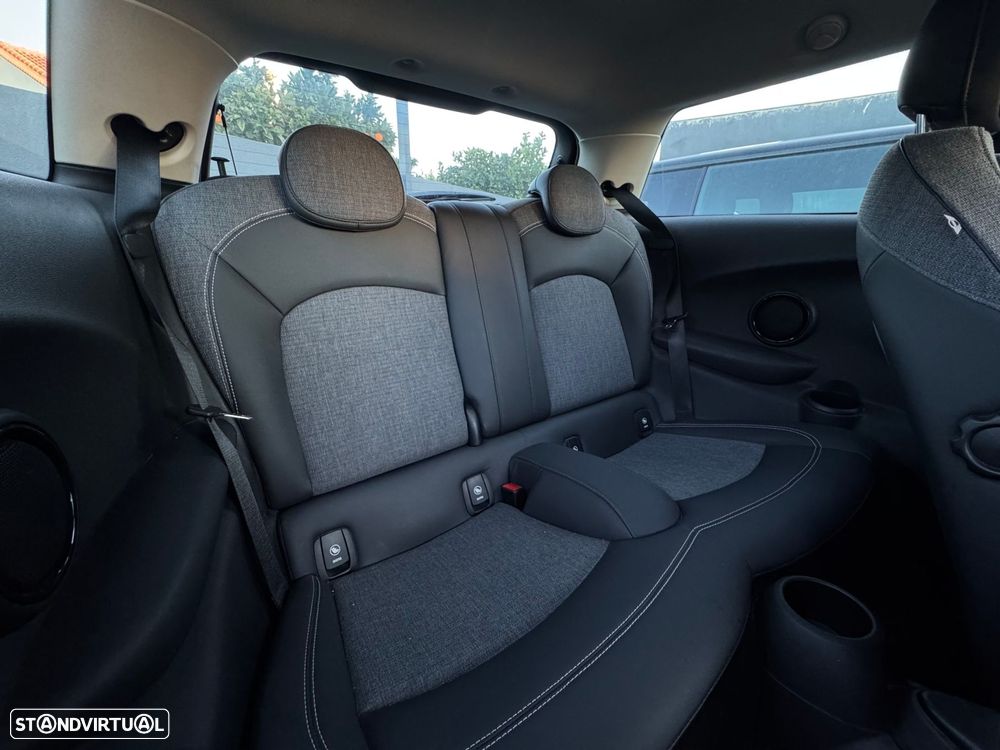 MINI 3 Portas Cooper D - 8