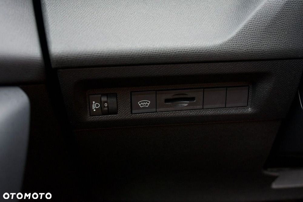Peugeot 408 1.2 PureTech Allure S&S EAT8 - 15