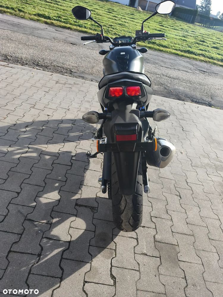 Suzuki SV - 16
