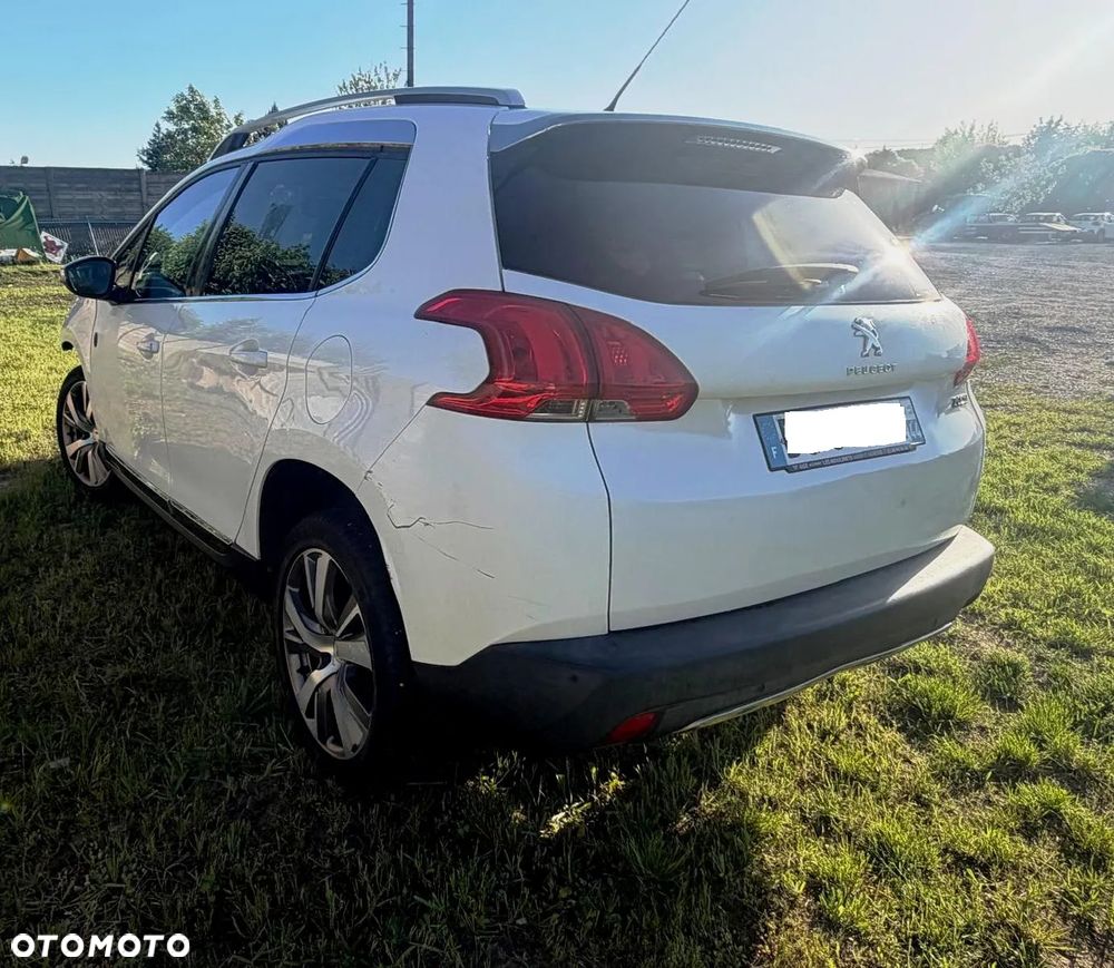 Peugeot 2008 1.6 BlueHDi Allure - 6