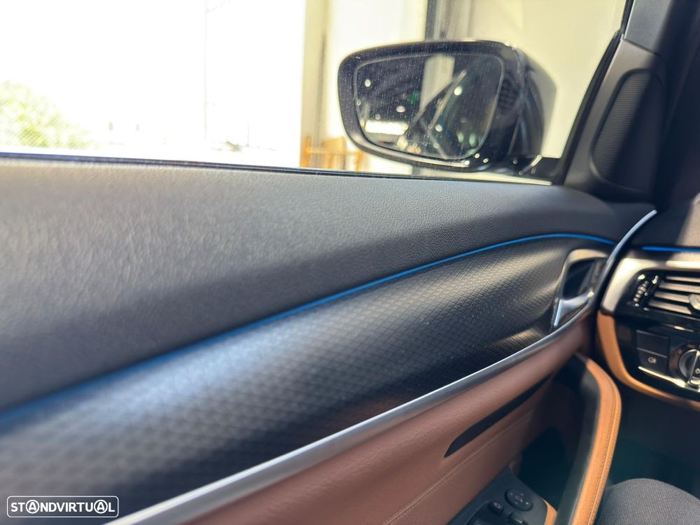 BMW 530 e Pack M - 16