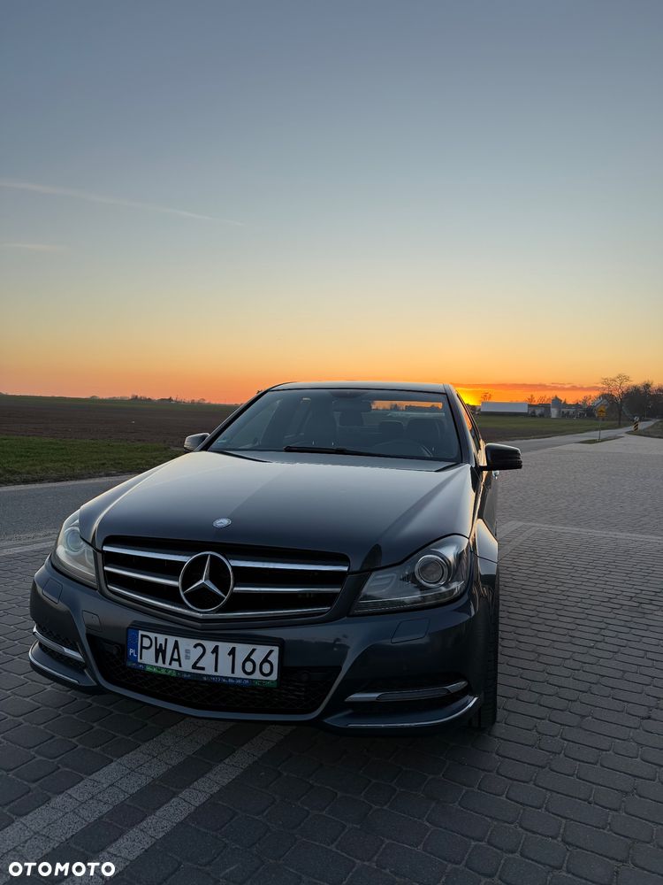 Mercedes-Benz Klasa C 220 d 4-Matic 7G-TRONIC - 2