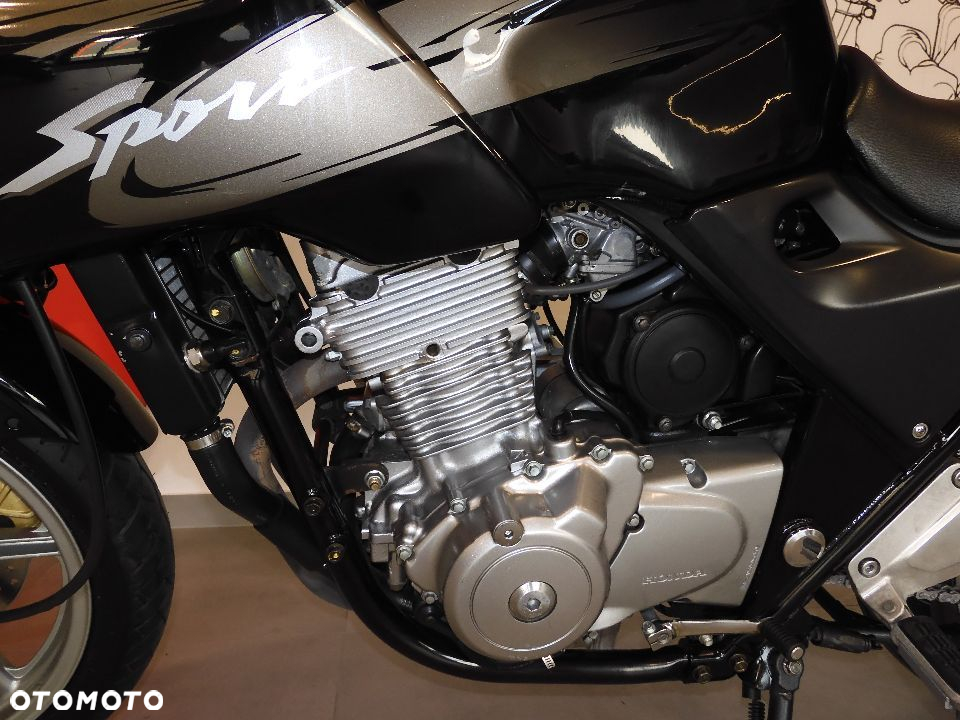 Honda CB - 23