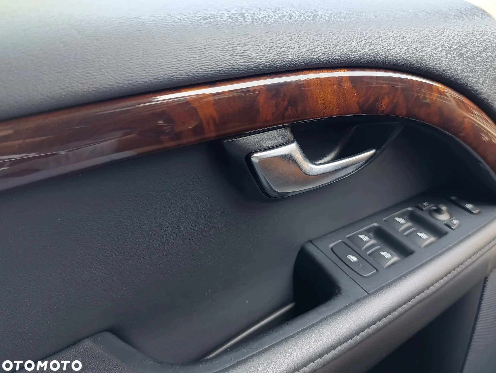 Volvo XC 70 - 13