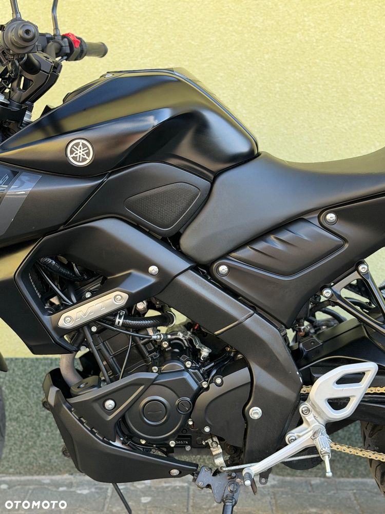 Yamaha MT - 24