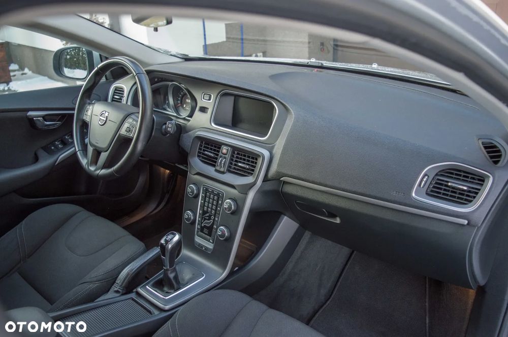 Volvo V40 D2 Drive-E Kinetic - 19