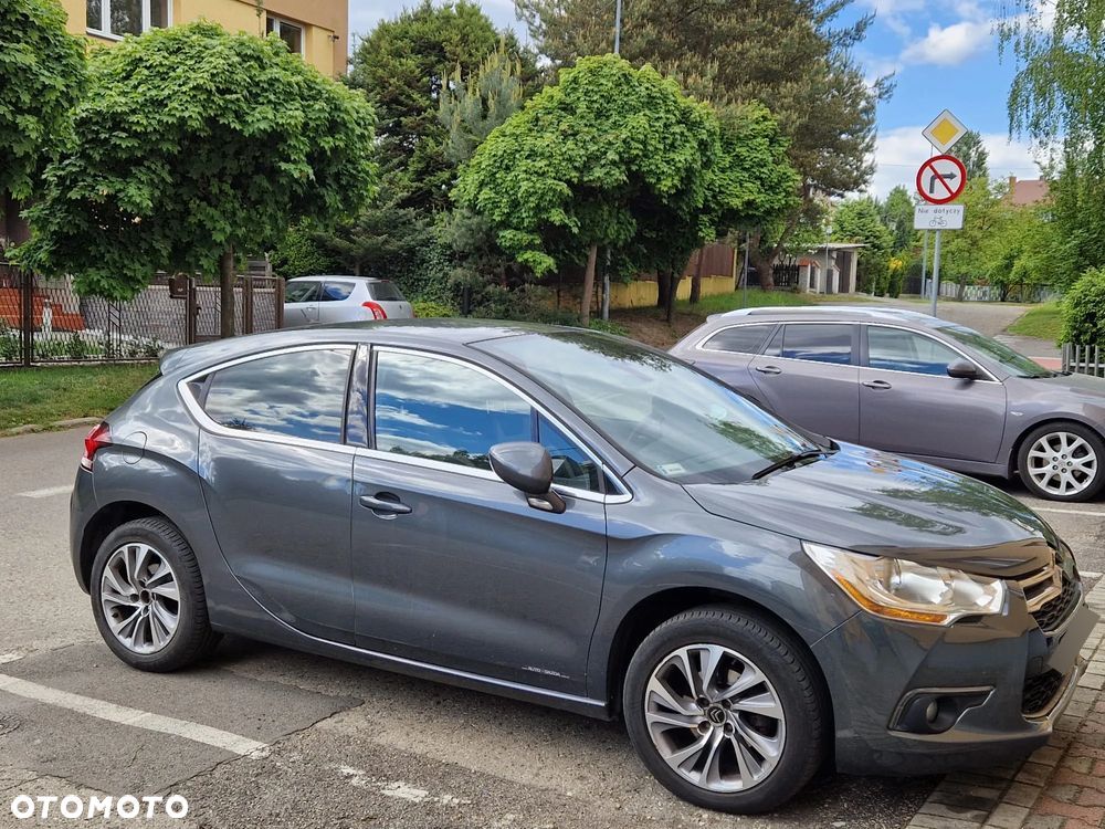 Citroën DS4 1.6 HDi SoChic - 15