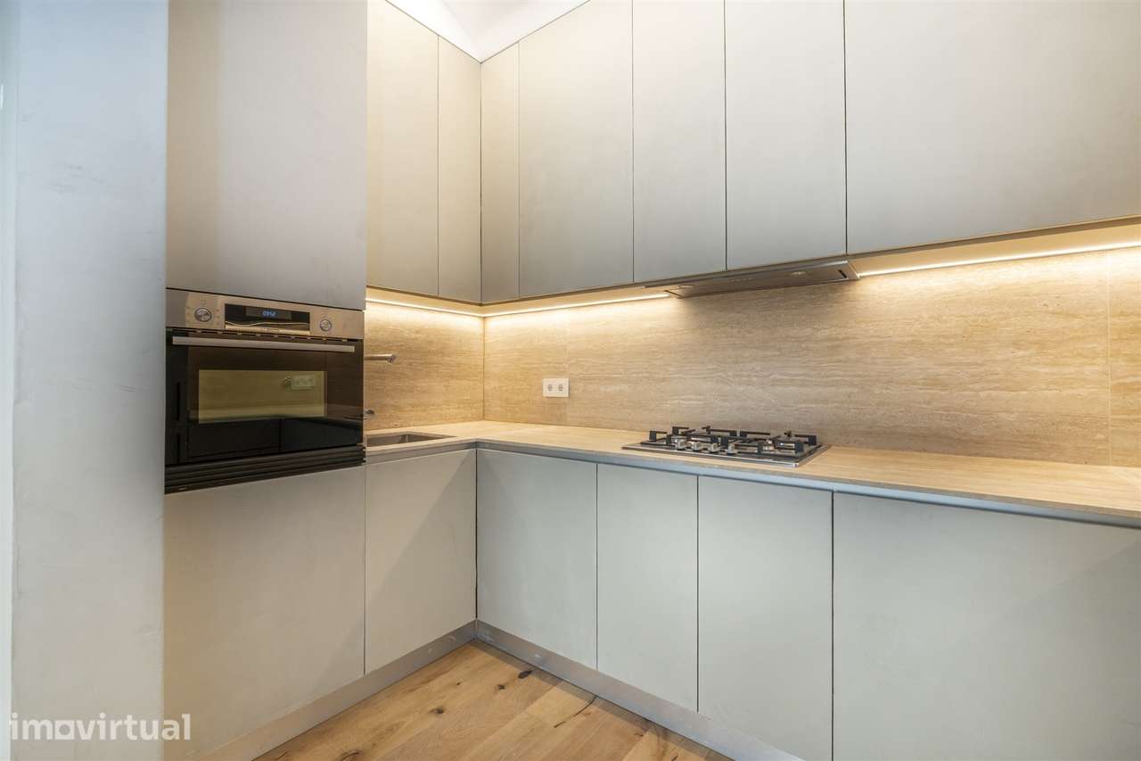 Apartamento T3 nas Avenidas Novas, Lisboa - Grande imagem: 4/37