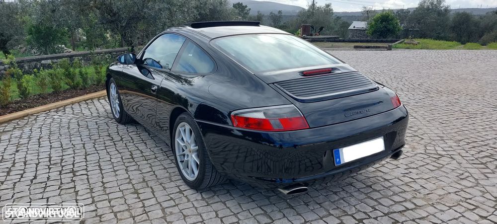 Porsche 911 (996) Carrera - 15