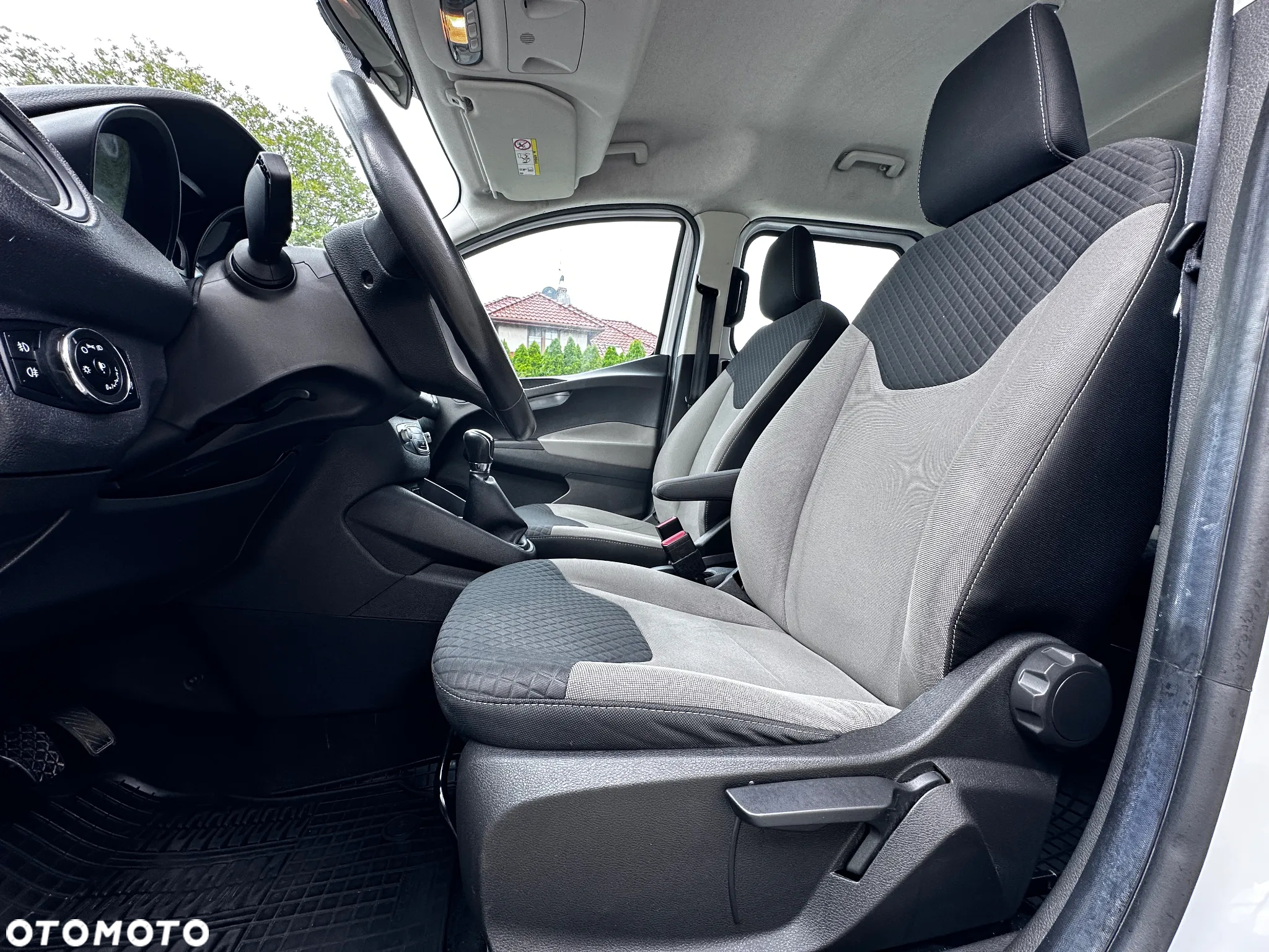 Ford Transit Courier 1.5 TDCi Trend - 10