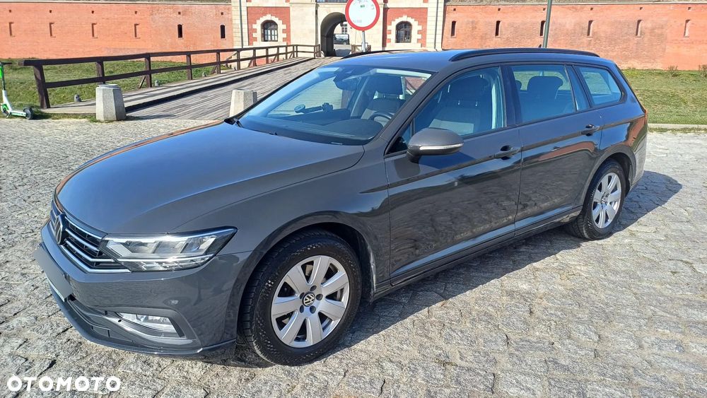 Volkswagen Passat 2.0 TDI EVO Essence - 9