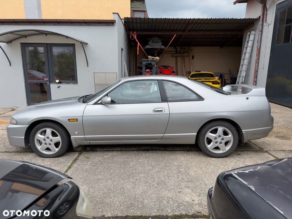 Nissan Skyline - 7