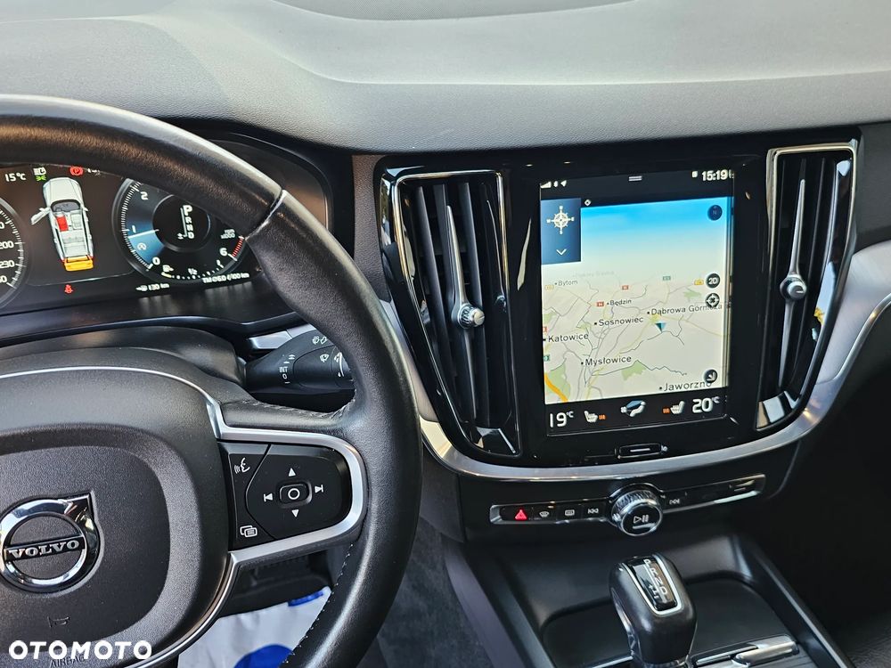 Volvo V60 D3 Geartronic Momentum Pro - 24