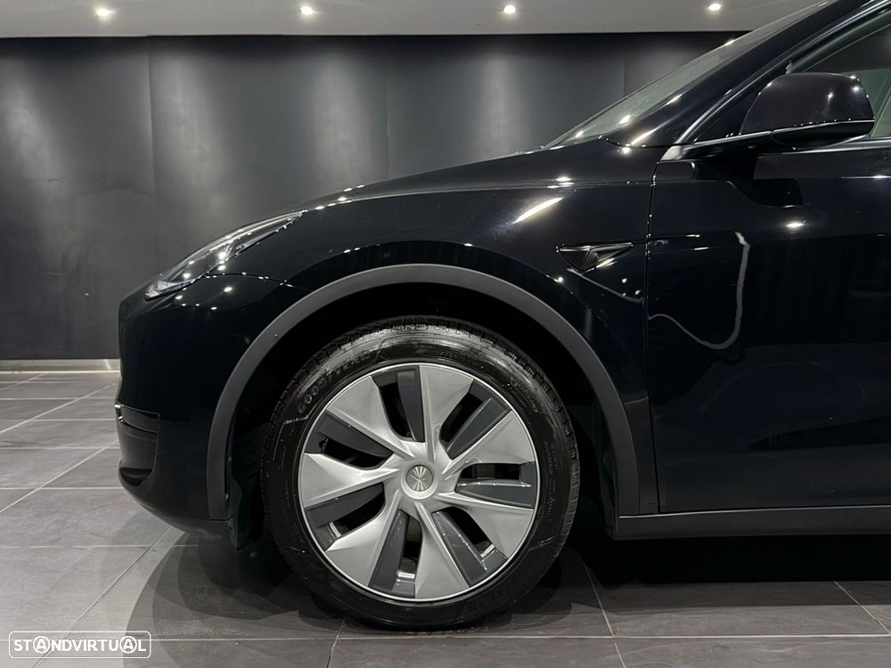 Tesla Model Y Standard - 3