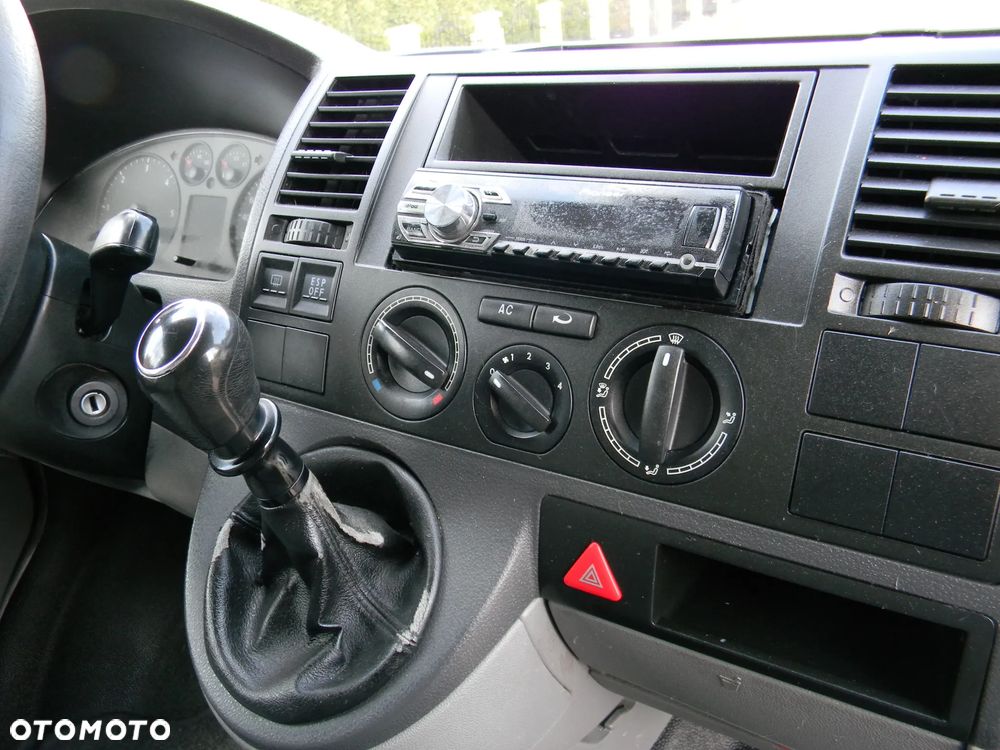 Volkswagen Transporter - 18