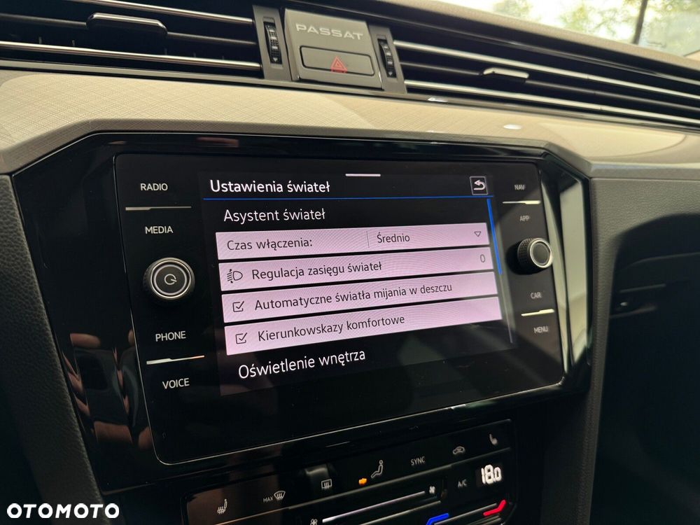 Volkswagen Passat 2.0 TDI EVO Business DSG - 31