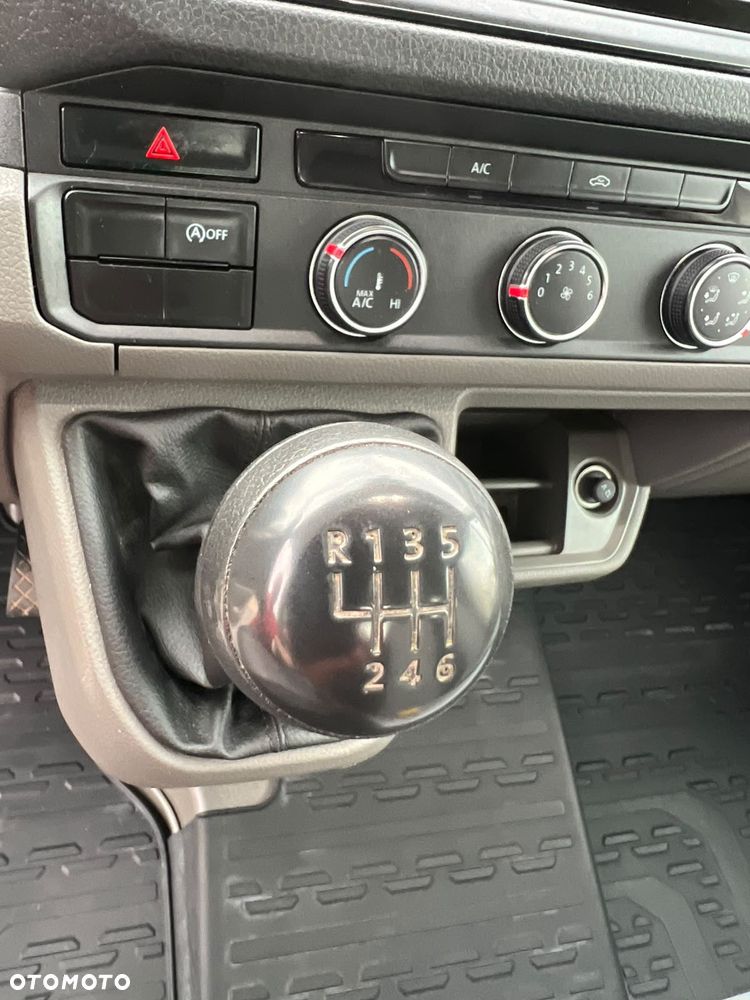 Volkswagen CRAFTER - 16