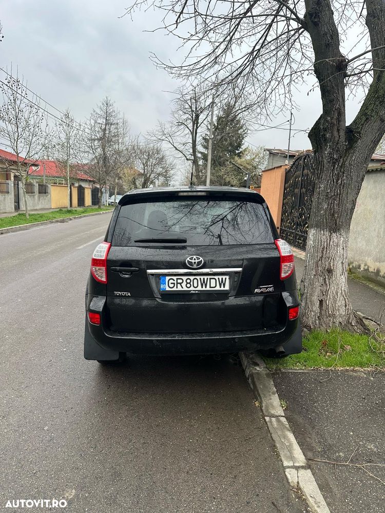 Toyota RAV4 2.2 D-4D 4x4 Executive - 2