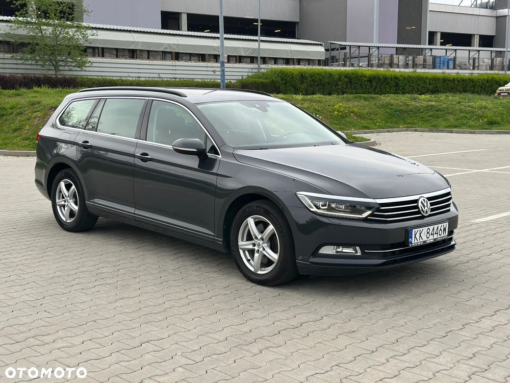 Volkswagen Passat 1.6 TDI (BlueMotion Technology) DSG Comfortline - 10