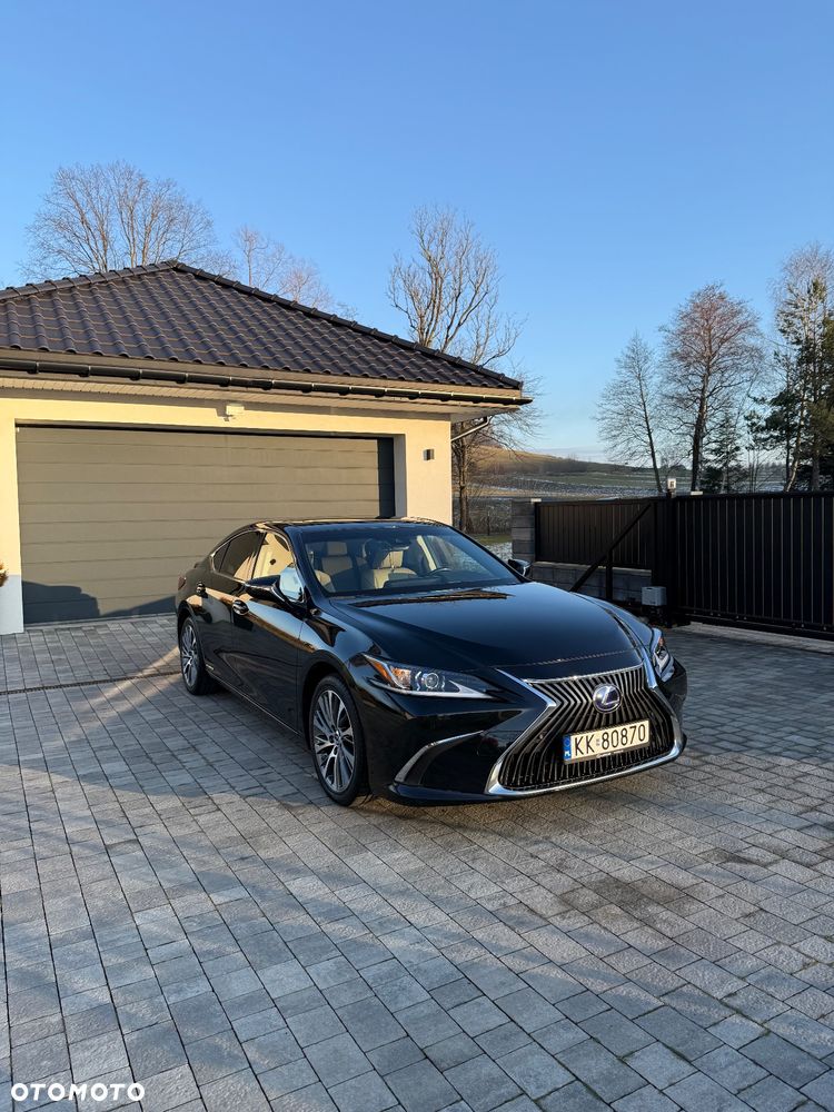 Lexus ES 300h Business Edition - 3