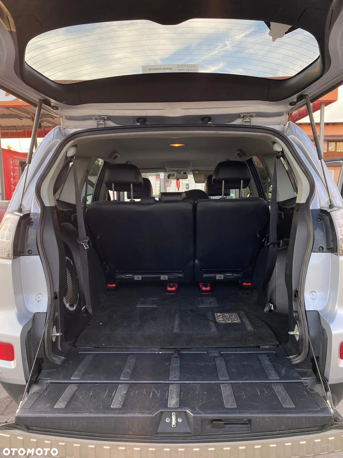 Mitsubishi Outlander - 13