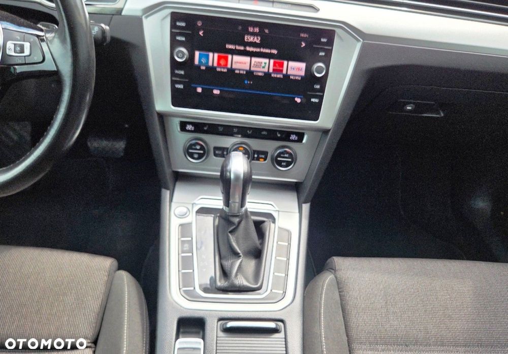 Volkswagen Passat - 9