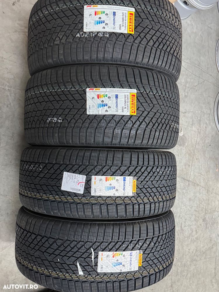 Vând set anvelope 285/35/23-315/30/23 Pirelli de iarnă noi - 1