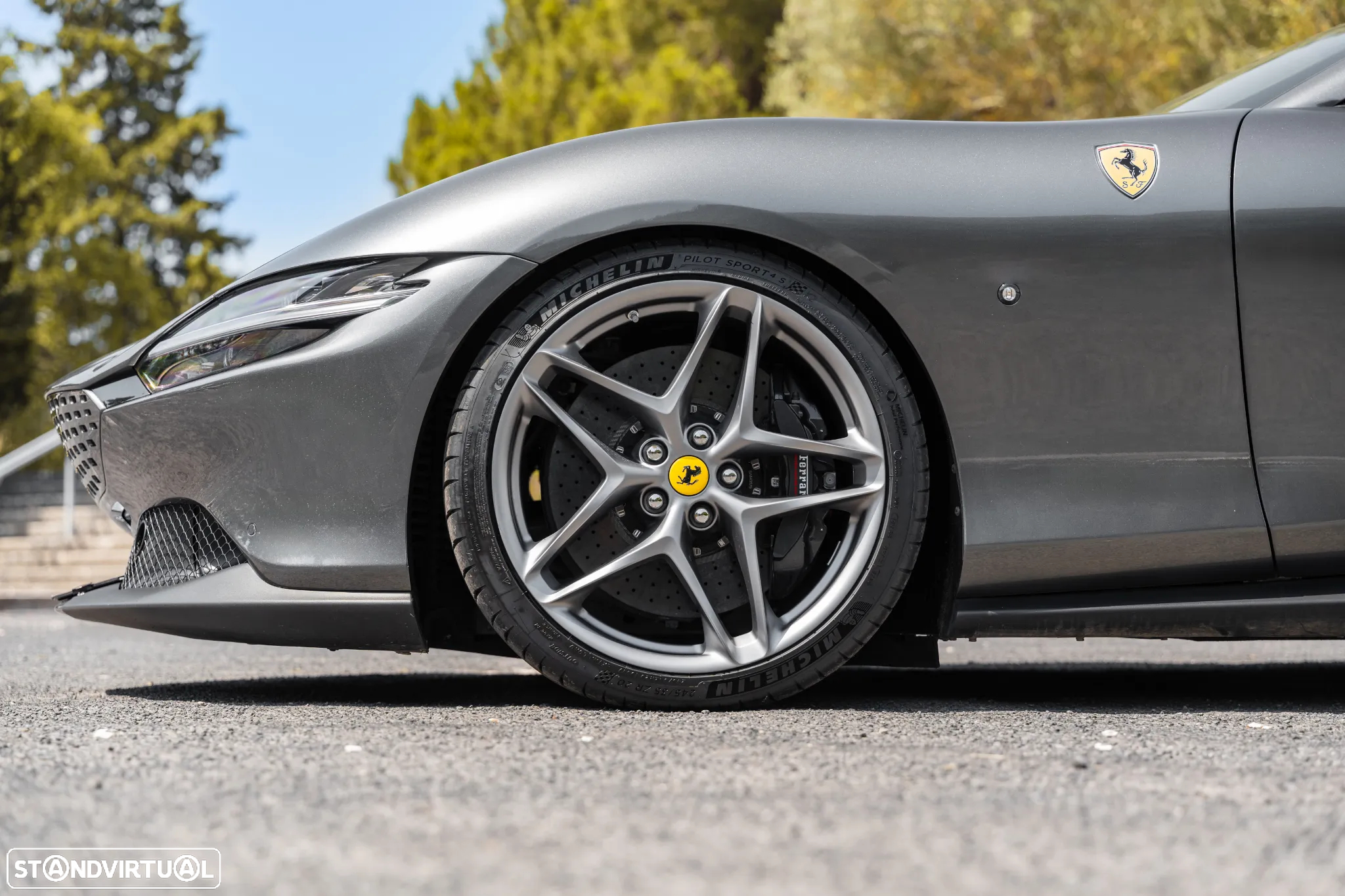 Ferrari Roma Spider - 8